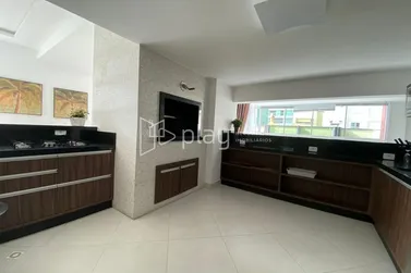 Apartamento &agrave; venda - 115m&sup2; - Meia Praia
