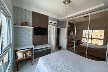 Apartamento &agrave; venda - 420m&sup2; - Meia Praia
