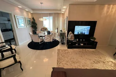 Apartamento &agrave; venda - 115m&sup2; - Meia Praia