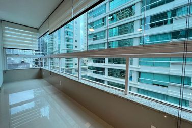 Apartamento &agrave; venda - 150m&sup2; - Meia Praia