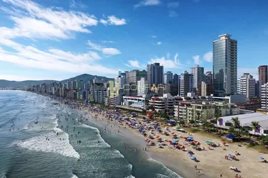 Apartamento &agrave; venda - 198m&sup2; - Meia Praia