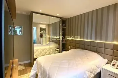 Apartamento &agrave; venda - 500m&sup2; - Meia Praia