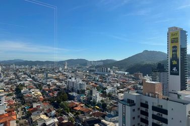 Apartamento &agrave; venda - 139m&sup2; - Centro