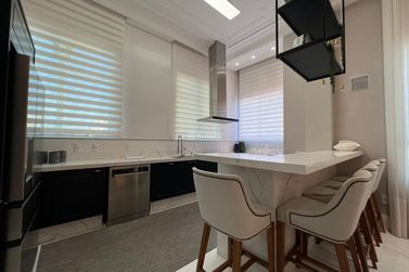 Apartamento &agrave; venda - 305m&sup2; - Meia Praia