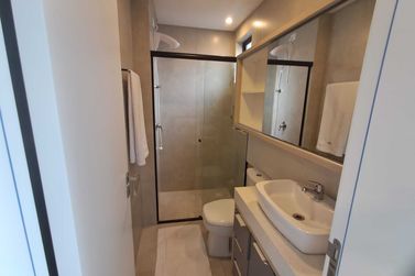 Apartamento &agrave; venda - 65m&sup2; - Meia Praia
