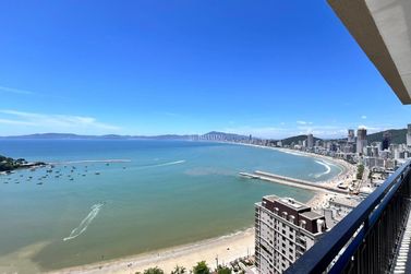 Apartamento &agrave; venda - 190m&sup2; - Centro