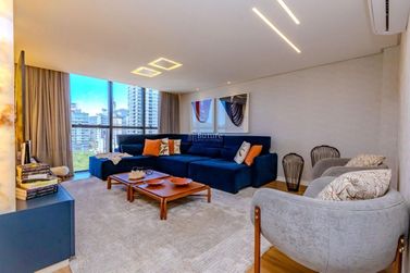 Apartamento &agrave; venda - 200m&sup2; - Meia Praia