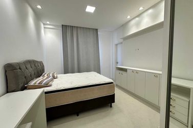 Apartamento &agrave; venda - 151m&sup2; - Meia Praia