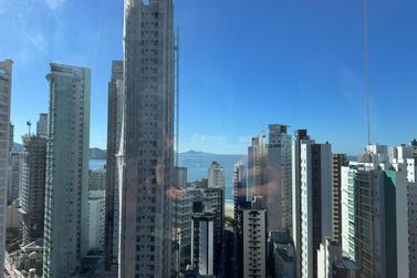Apartamento &agrave; venda - 171m&sup2; - Centro