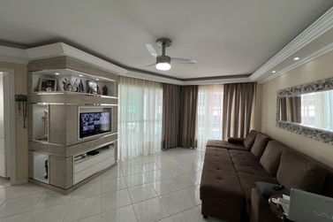 Apartamento para temporada - 95m&sup2; - Meia Praia
