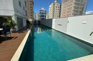 Apartamento &agrave; venda - 188m&sup2; - Meia Praia