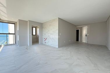 Apartamento &agrave; venda - 105m&sup2; - Centro
