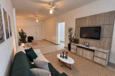 Apartamento &agrave; venda - 213m&sup2; - Meia Praia