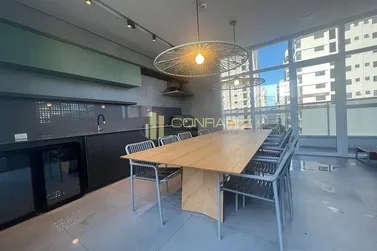 Apartamento &agrave; venda - 128m&sup2; - Meia Praia