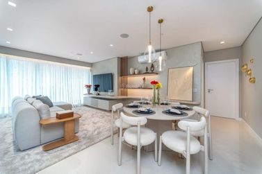 Apartamento &agrave; venda - 171m&sup2; - Centro