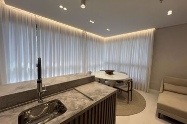 Apartamento &agrave; venda - 206m&sup2; - Meia Praia