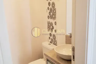 Apartamento &agrave; venda - 174m&sup2; - Meia Praia