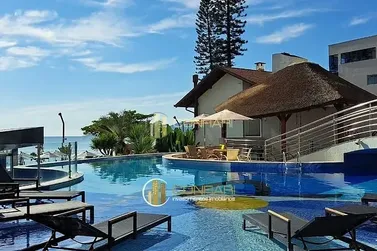 Apartamento &agrave; venda - 225m&sup2; - Meia Praia
