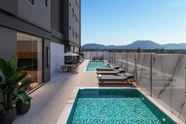 Apartamento &agrave; venda - 173m&sup2; - Meia Praia