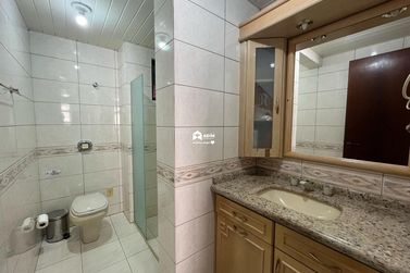 Apartamento para alugar - 228m&sup2; - Centro
