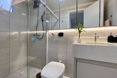 Apartamento &agrave; venda - 139m&sup2; - Meia Praia