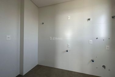 Apartamento &agrave; venda - 200m&sup2; - Meia Praia