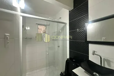 Apartamento &agrave; venda - 84m&sup2; - Meia Praia