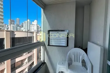 Apartamento para alugar - 87m&sup2; - meia praia