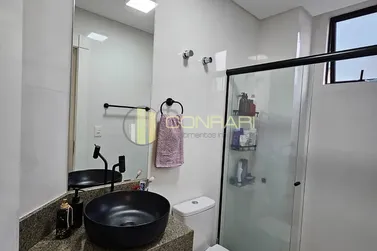 Apartamento para alugar - 127m&sup2; - Meia Praia