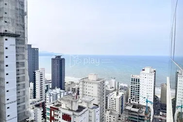 Apartamento &agrave; venda - 190m&sup2; - Meia Praia