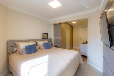 Apartamento &agrave; venda - Meia Praia