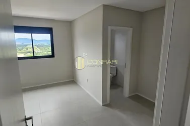 Apartamento &agrave; venda - 116m&sup2; - Meia Praia