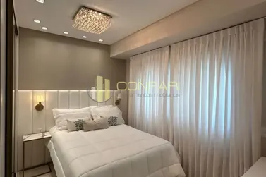 Apartamento &agrave; venda - 180m&sup2; - Meia Praia