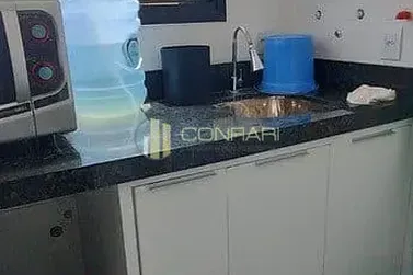 Apartamento para alugar - 120m&sup2; - Meia Praia