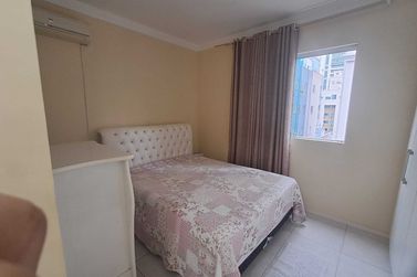 Apartamento &agrave; venda - 69m&sup2; - Meia Praia