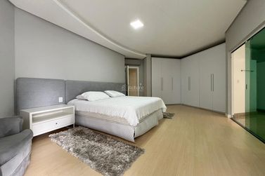 Apartamento &agrave; venda - 350m&sup2; - Meia Praia