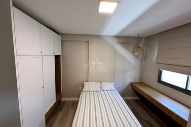 Apartamento &agrave; venda - Meia Praia