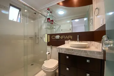 Apartamento &agrave; venda - 117m&sup2; - Meia Praia