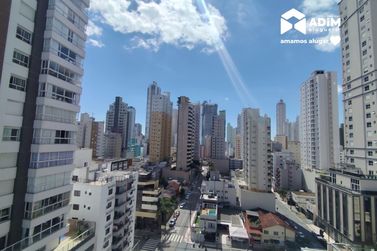 Apartamento para alugar - 195m&sup2; - Centro