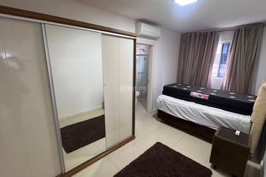 Apartamento para alugar - Meia Praia