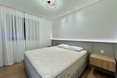 Apartamento &agrave; venda - 122m&sup2; - Centro