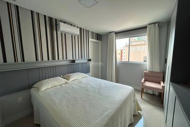 Apartamento &agrave; venda - Meia Praia