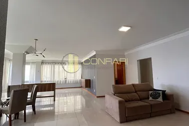 Apartamento &agrave; venda - 212m&sup2; - Meia praia