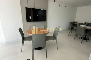 Apartamento &agrave; venda - 140m&sup2; - Meia Praia