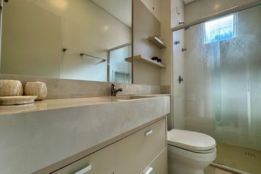 Apartamento &agrave; venda - 240m&sup2; - Meia Praia