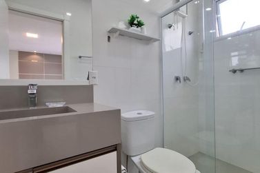 Apartamento para alugar - 133m&sup2; - Meia Praia