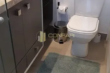 Apartamento &agrave; venda - 185m&sup2; - Centro