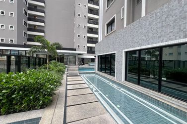 Apartamento &agrave; venda - 134m&sup2; - Meia Praia