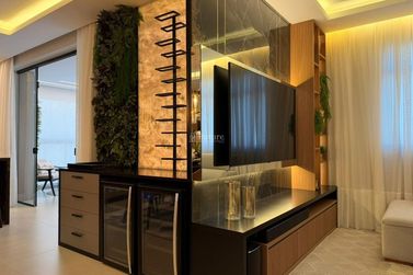 Apartamento &agrave; venda - 162m&sup2; - Meia Praia
