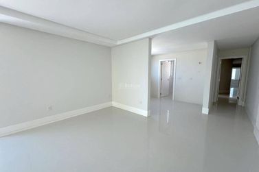 Apartamento &agrave; venda - 345m&sup2; - Centro